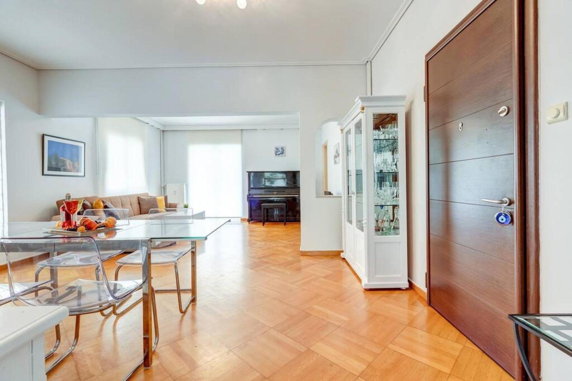 Appartement One Block From The Sea 10'minutes From Acropolis *